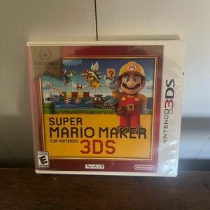 Nintendo Super Mario Maker 3DS - Red and Yellow